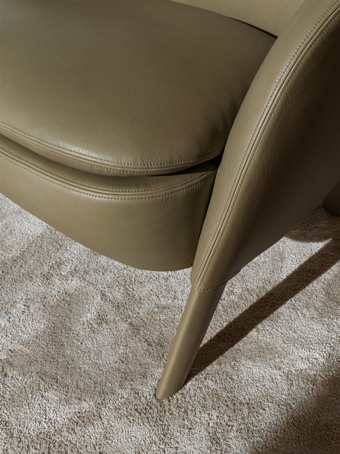 Molteni&C Кресло Sutton от Molteni & C — в интерьере
