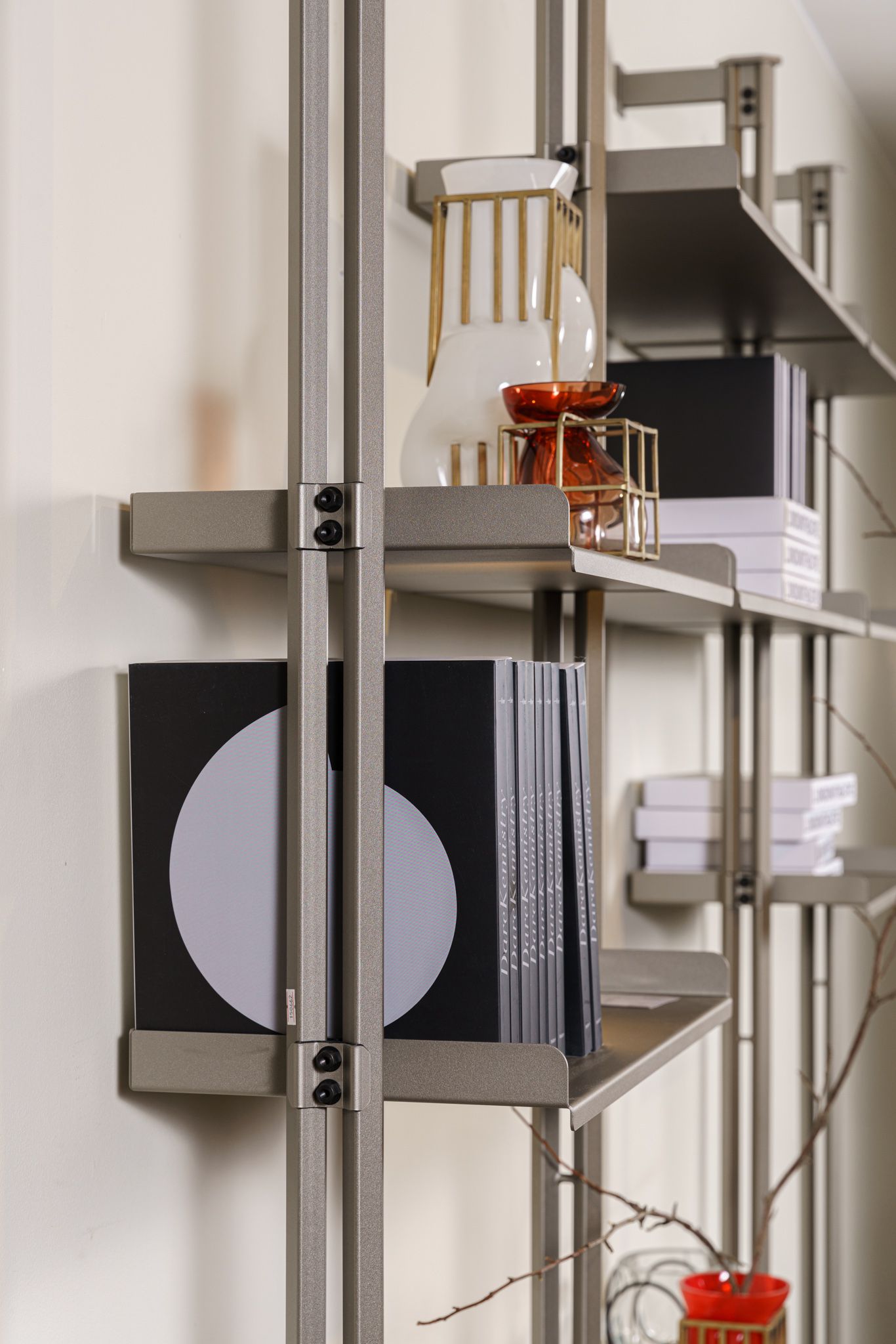 Cattelan Italia Стеллаж Freeway M от Cattelan Italia — в интерьере