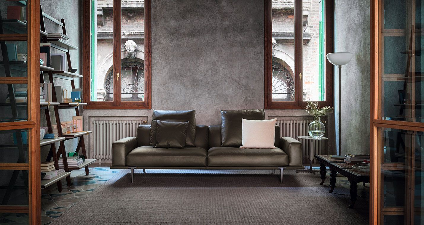 Poltrona Frau Стеллаж Ren Freestanding от Poltrona Frau — в интерьере