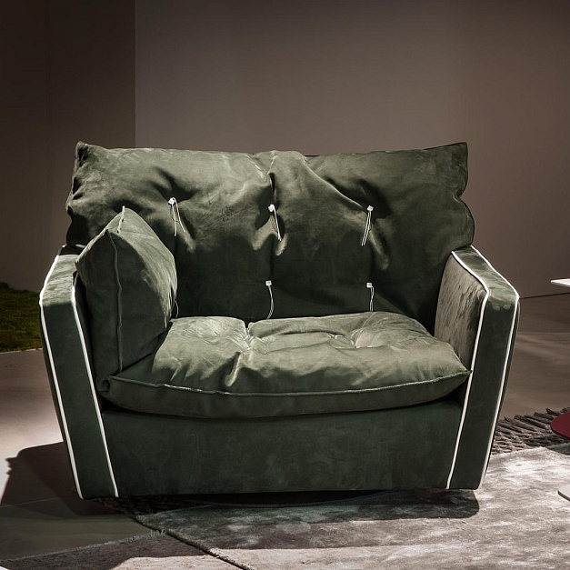 Baxter Кресло Sorrento Kashmir Emeraude от Baxter — в интерьере