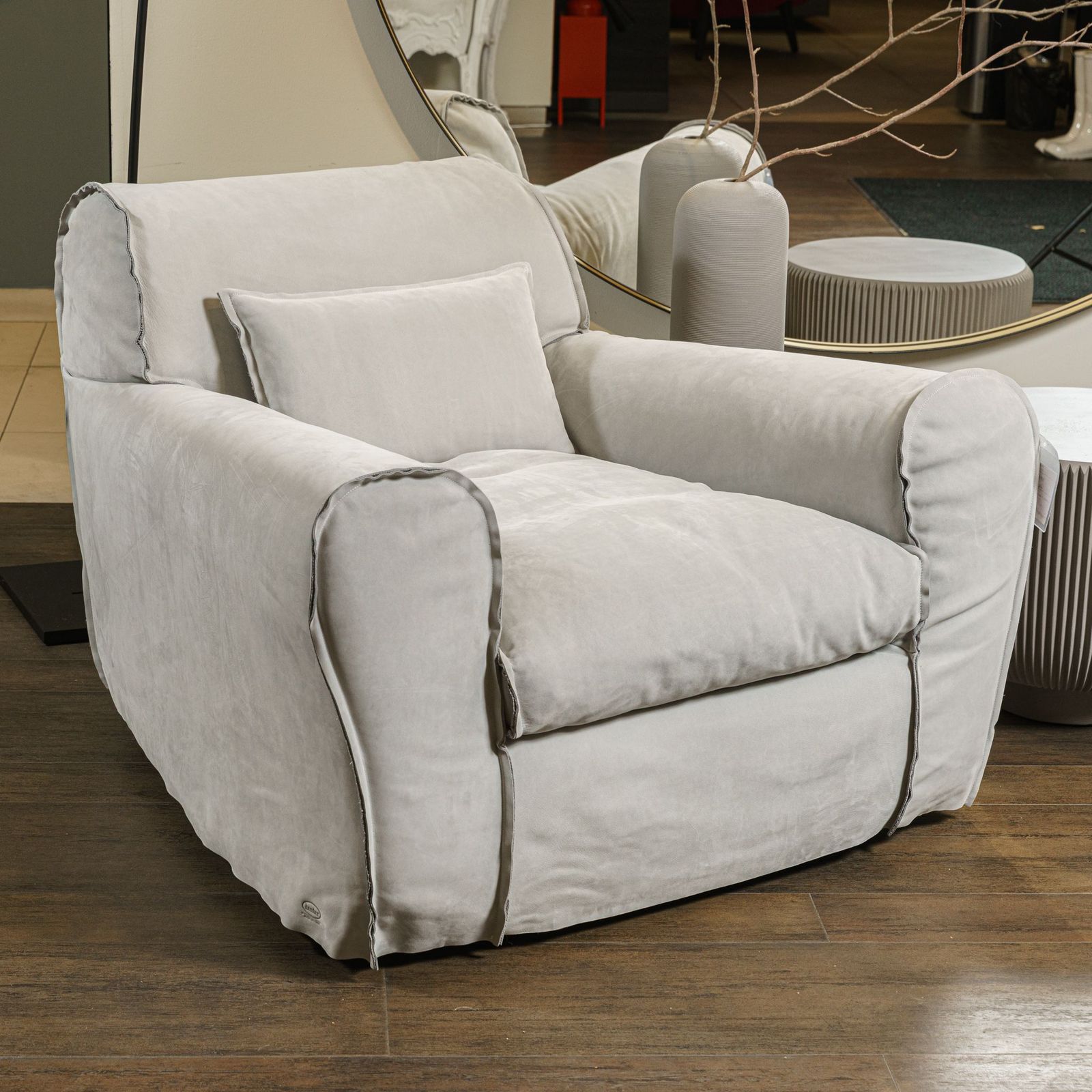 Baxter Кресло Housse Kashmir Nuage от Baxter — в интерьере
