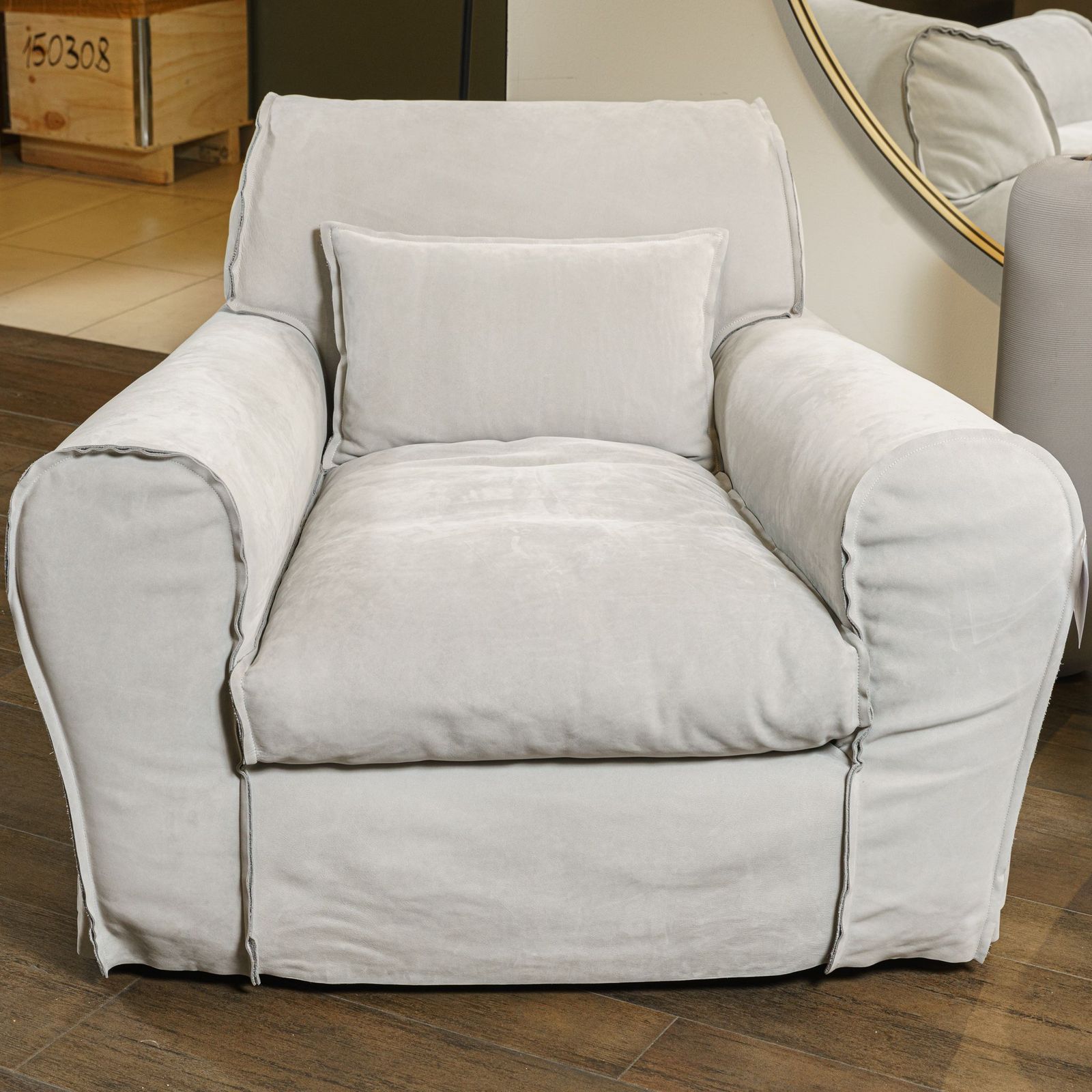 Baxter Кресло Housse Kashmir Nuage от Baxter — в интерьере