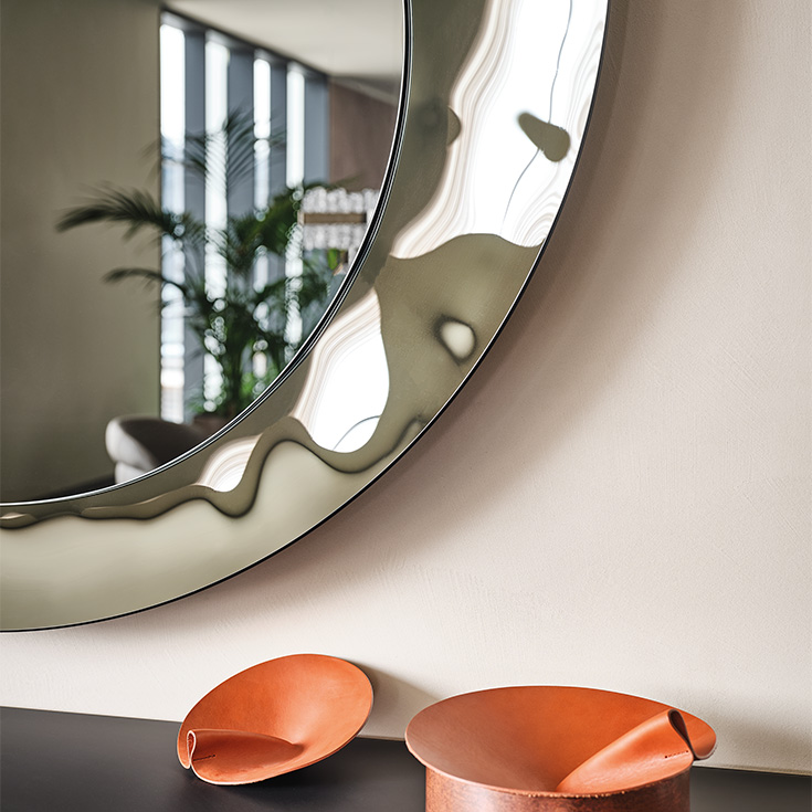 Cattelan Italia Зеркало Cosmos от Cattelan Italia — в интерьере