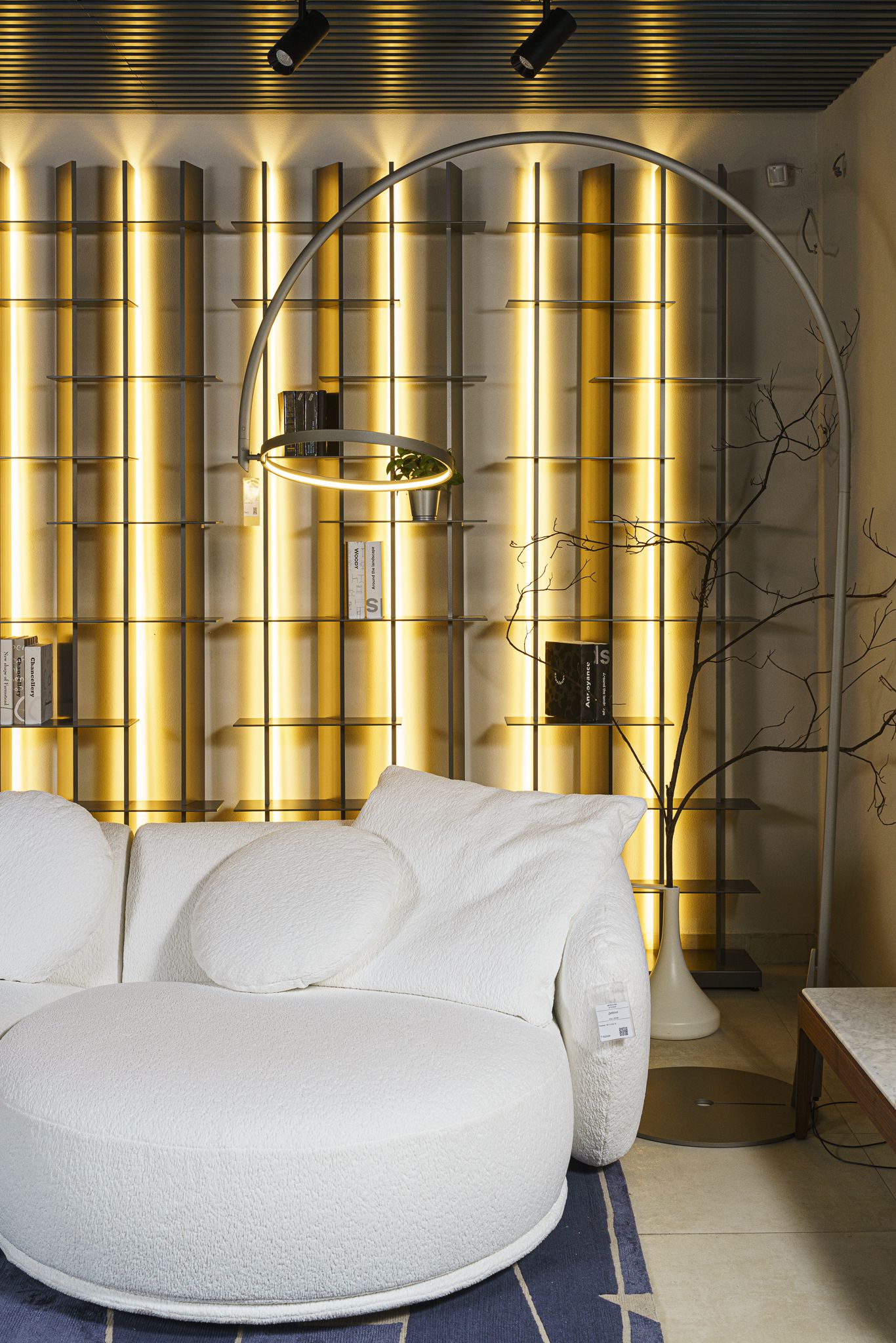 Cattelan Italia Торшер Arx от Cattelan Italia — в интерьере