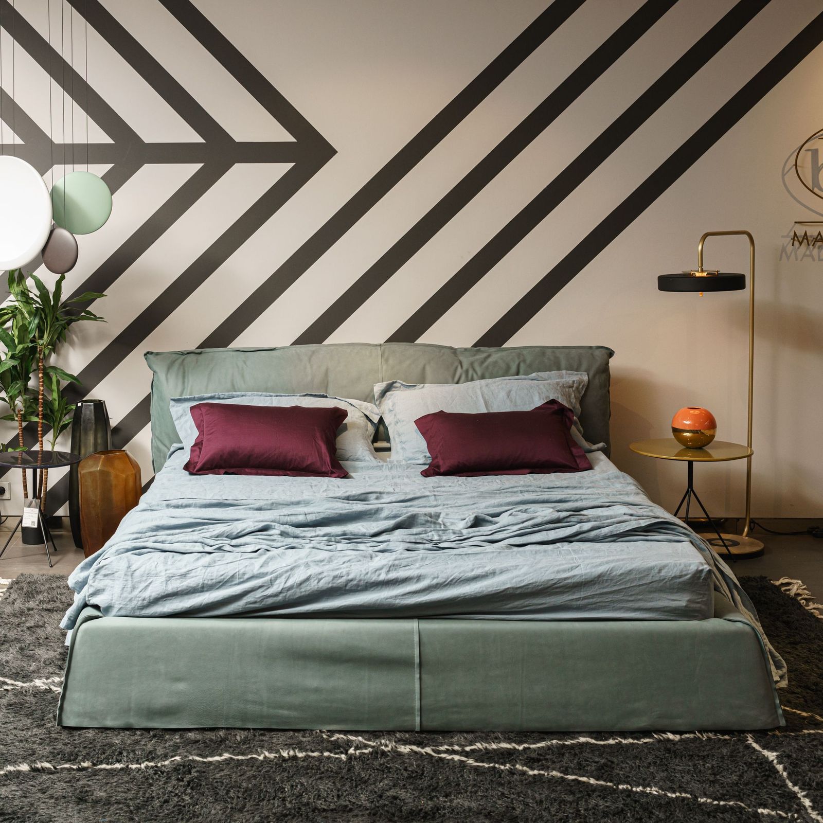 Baxter Кровать Paris Slim Kashmir Sucre от Baxter — в интерьере