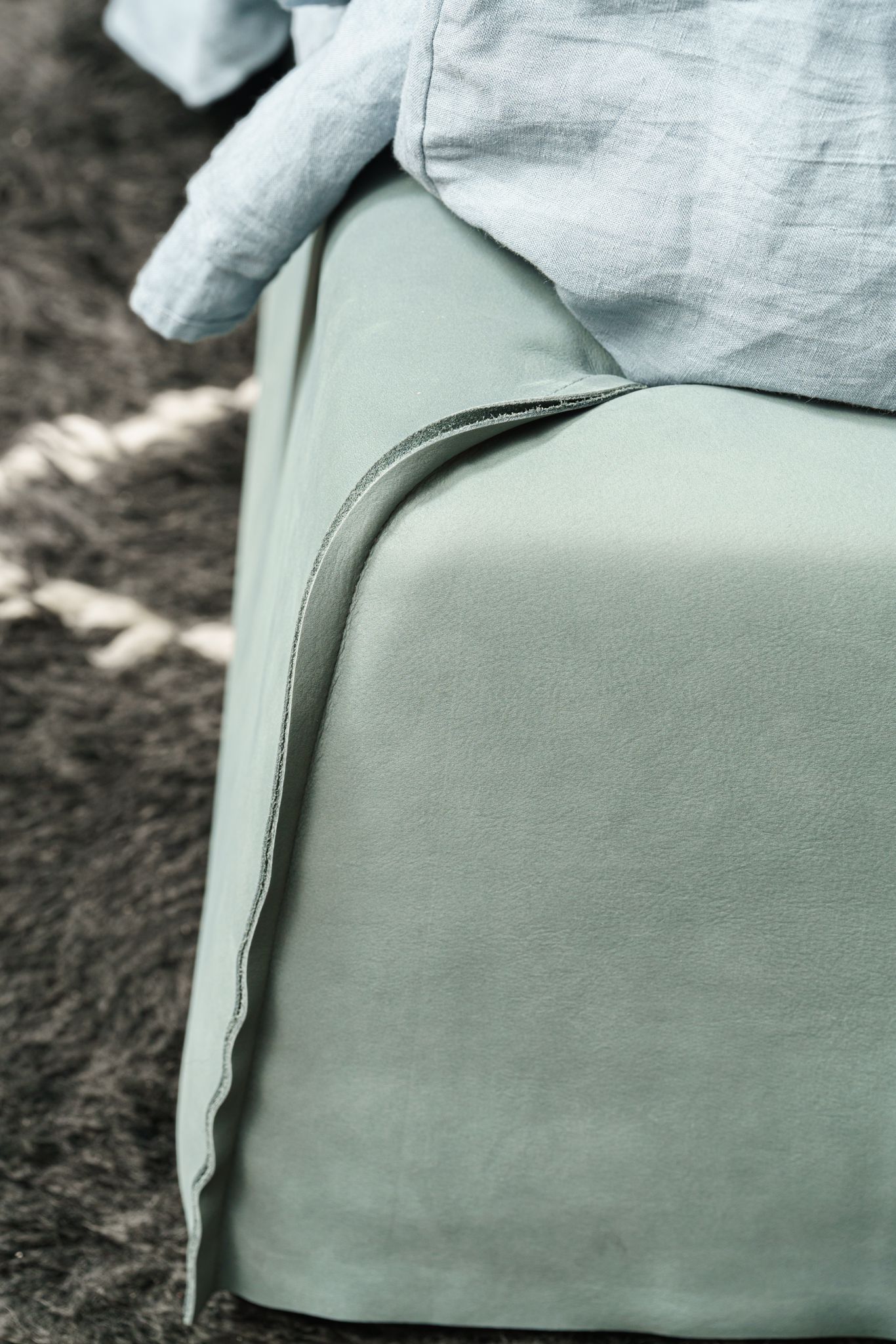Baxter Кровать Paris Slim Kashmir Sucre от Baxter — в интерьере