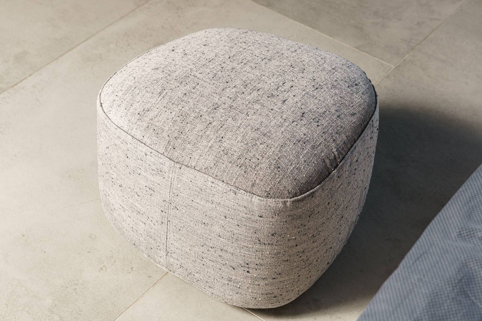 Flou Пуф Pierre Stone 505 от Flou — в интерьере