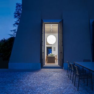 Davide Groppi Подвесной светильник Moon 60 от Davide Groppi — в интерьере