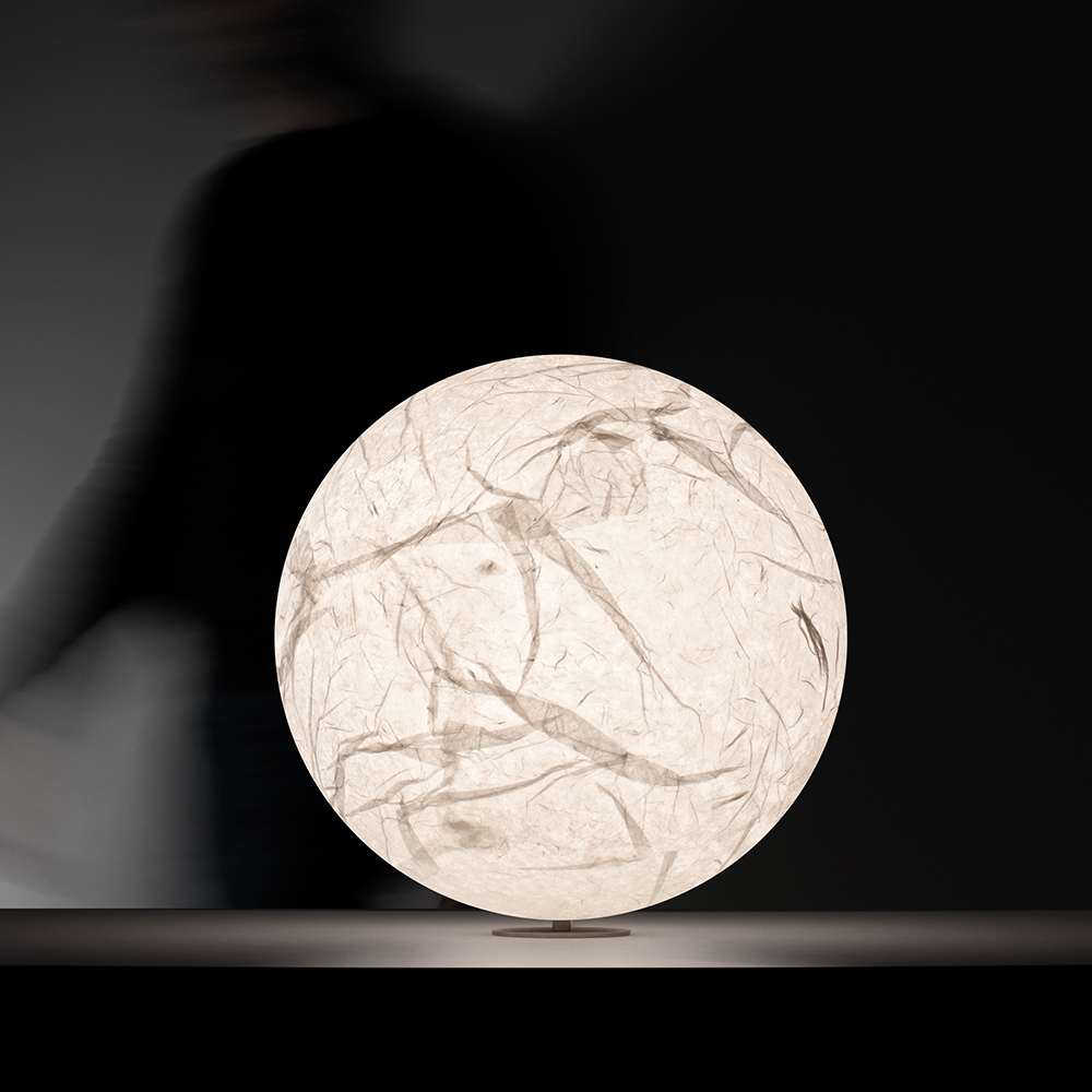 Davide Groppi Настольная лампа Mooon T от Davide Groppi — в интерьере