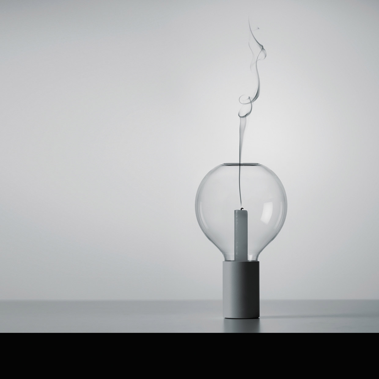 Davide Groppi Настольная лампа Llight my fire от Davide Groppi — в интерьере