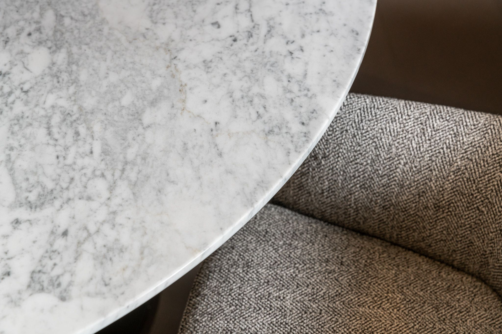 Poliform Стол Flute Bianco Carrara 125 от Poliform — в интерьере