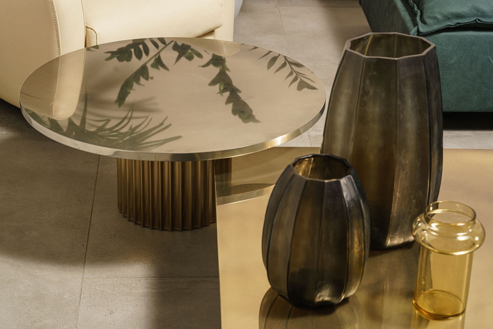 Baxter Журнальный столик Allure Antiqued polished brass 75 от Baxter — в интерьере