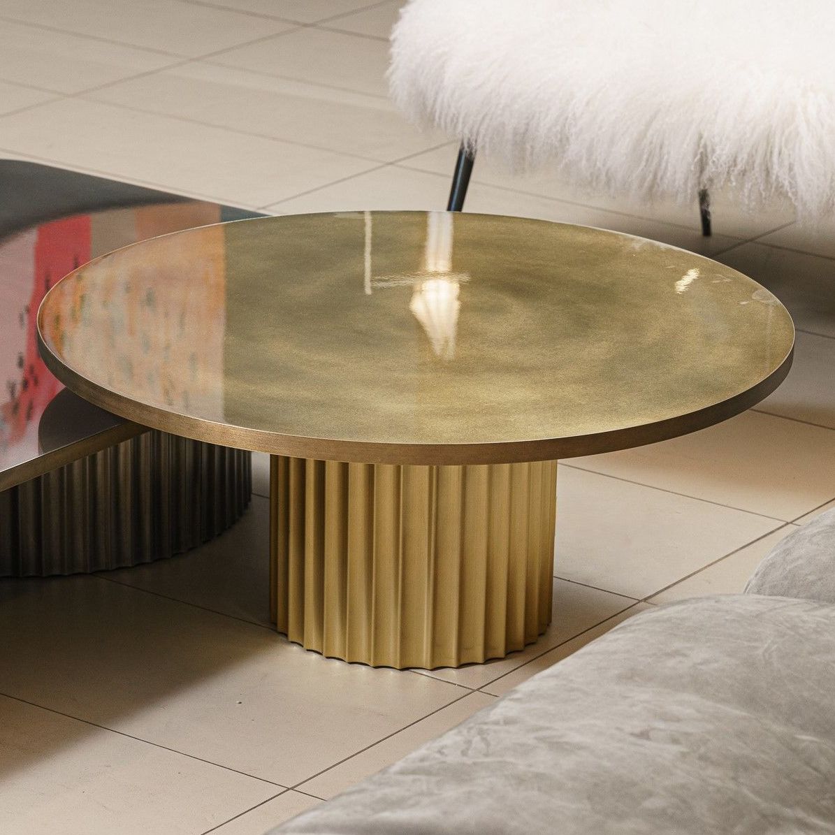Baxter Журнальный столик Allure Antiqued polished brass 75 от Baxter — в интерьере