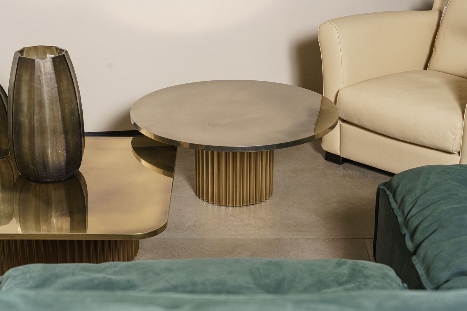 Baxter Журнальный столик Allure Antiqued polished brass 75 от Baxter — в интерьере