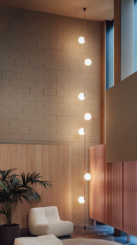 Vibia Подвесной светильник Plusminus Green Cone от Vibia — в интерьере