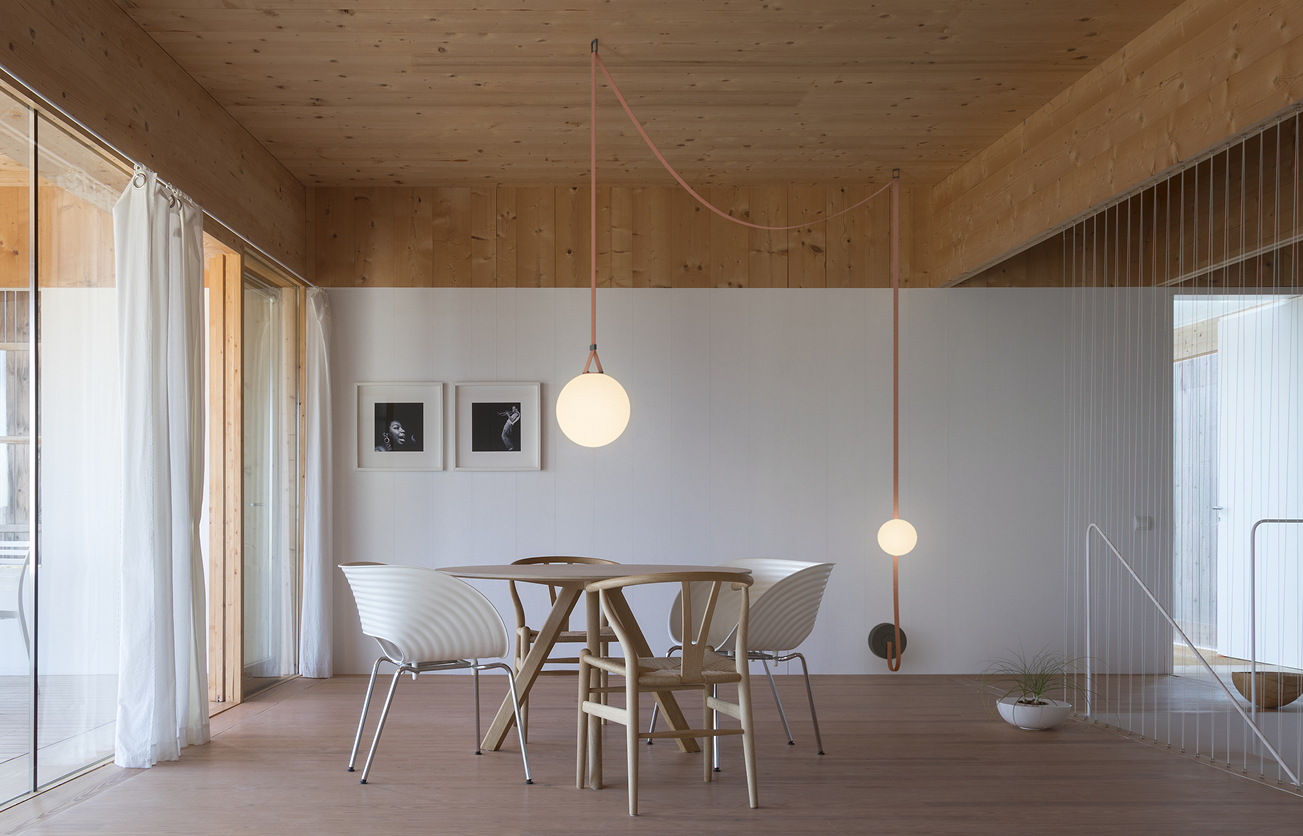 Vibia Подвесной светильник Plusminus Green Cone от Vibia — в интерьере