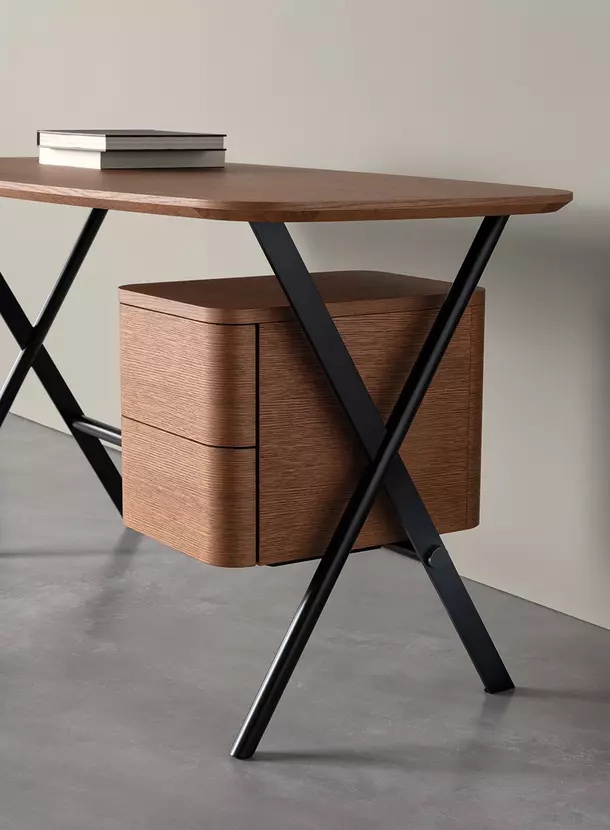 Meridiani Письменный стол Jasper от Meridiani — в интерьере