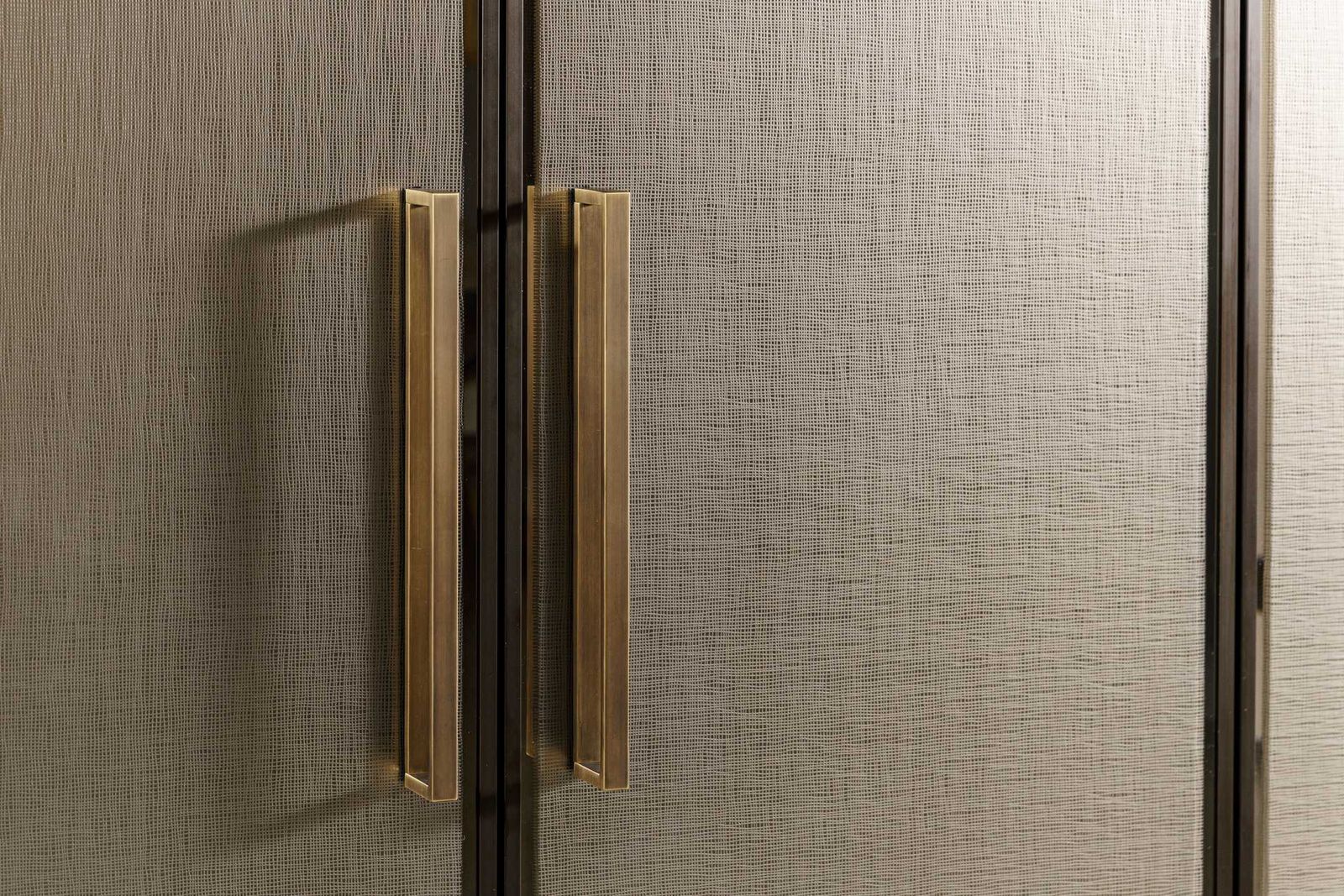 Flou Шкаф Guardaroba Private Dark от Flou — в интерьере