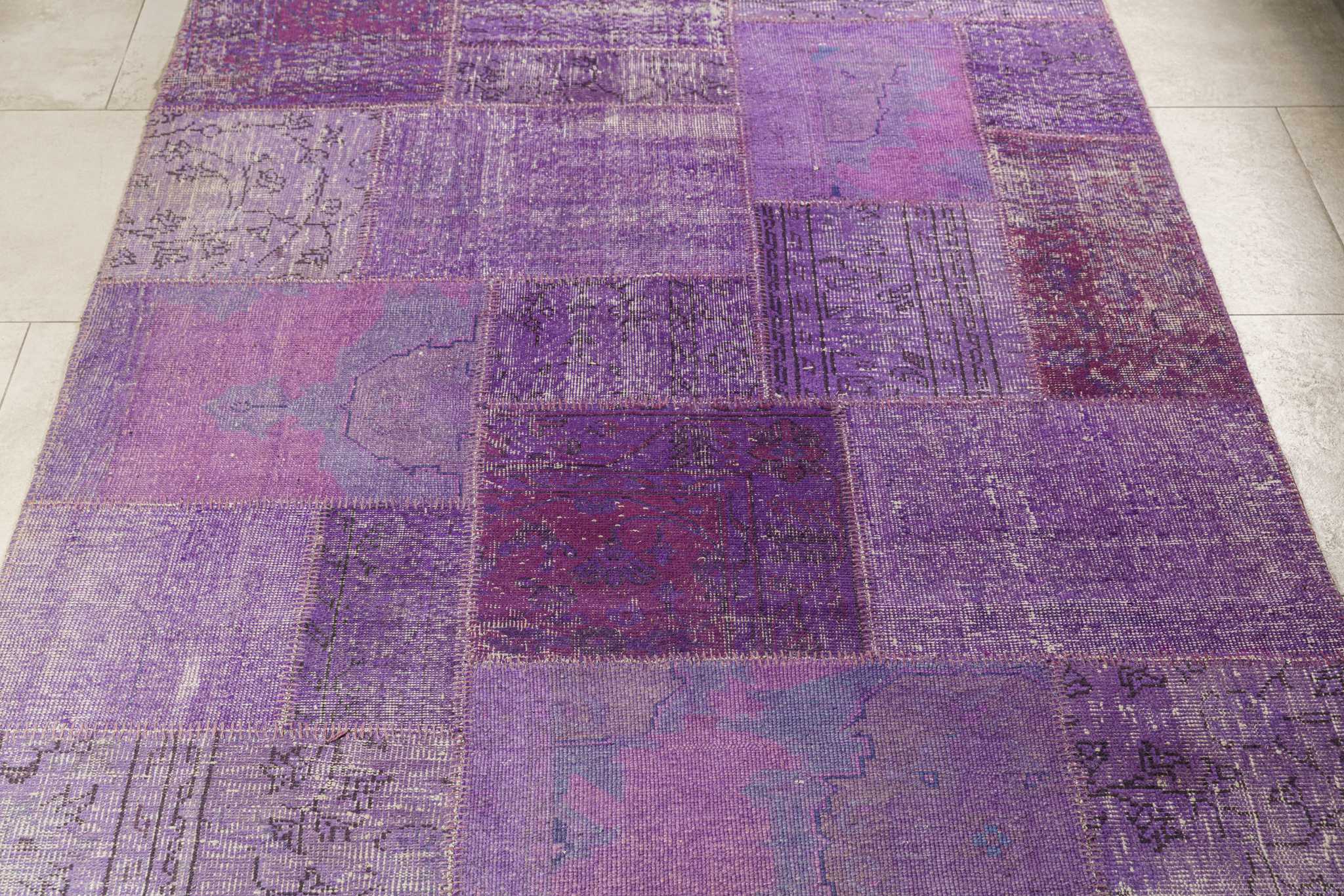 Flou Ковер Ковер Patchwork Purple от Subasi от Flou