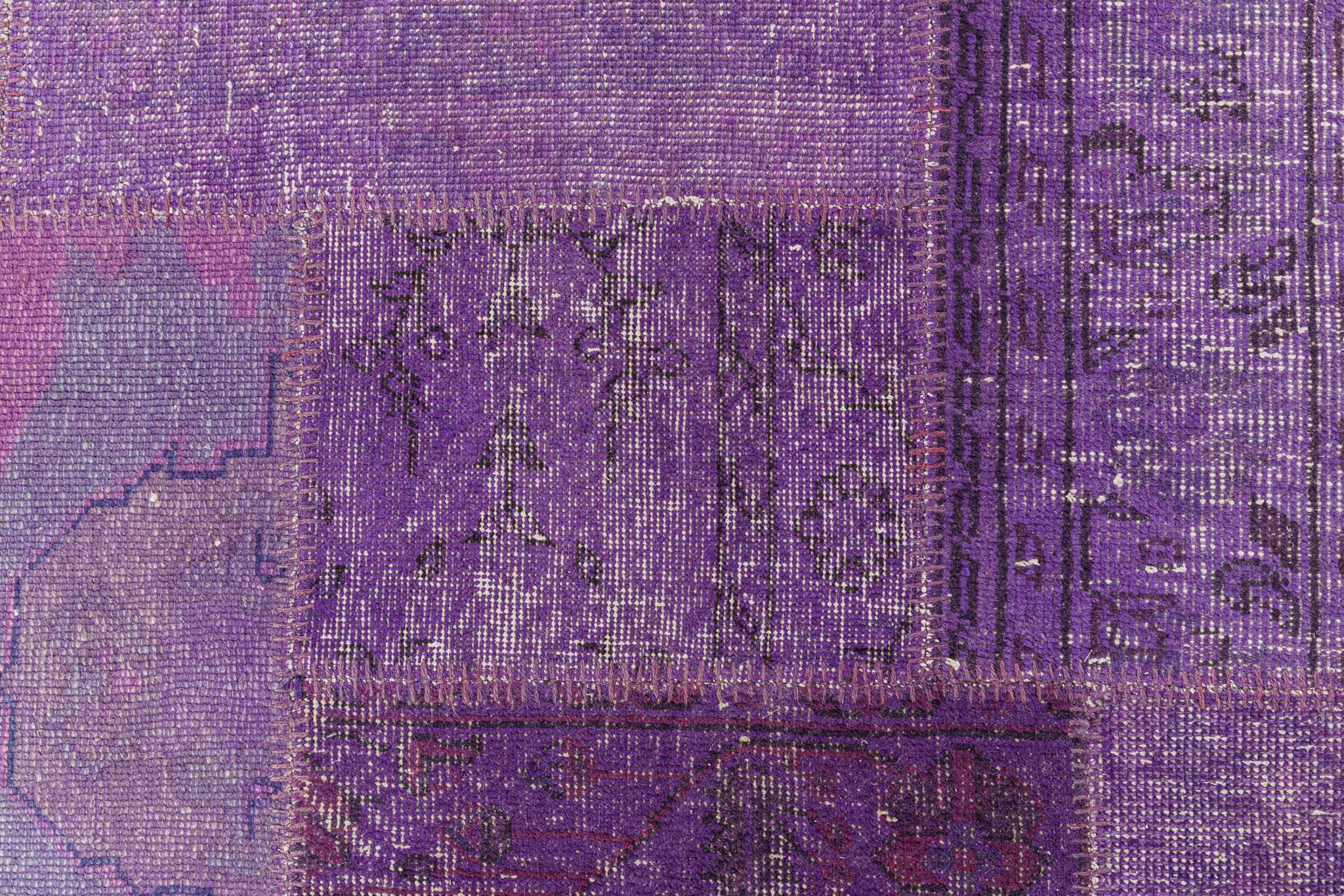 Flou Ковер Ковер Patchwork Purple от Subasi от Flou — в интерьере