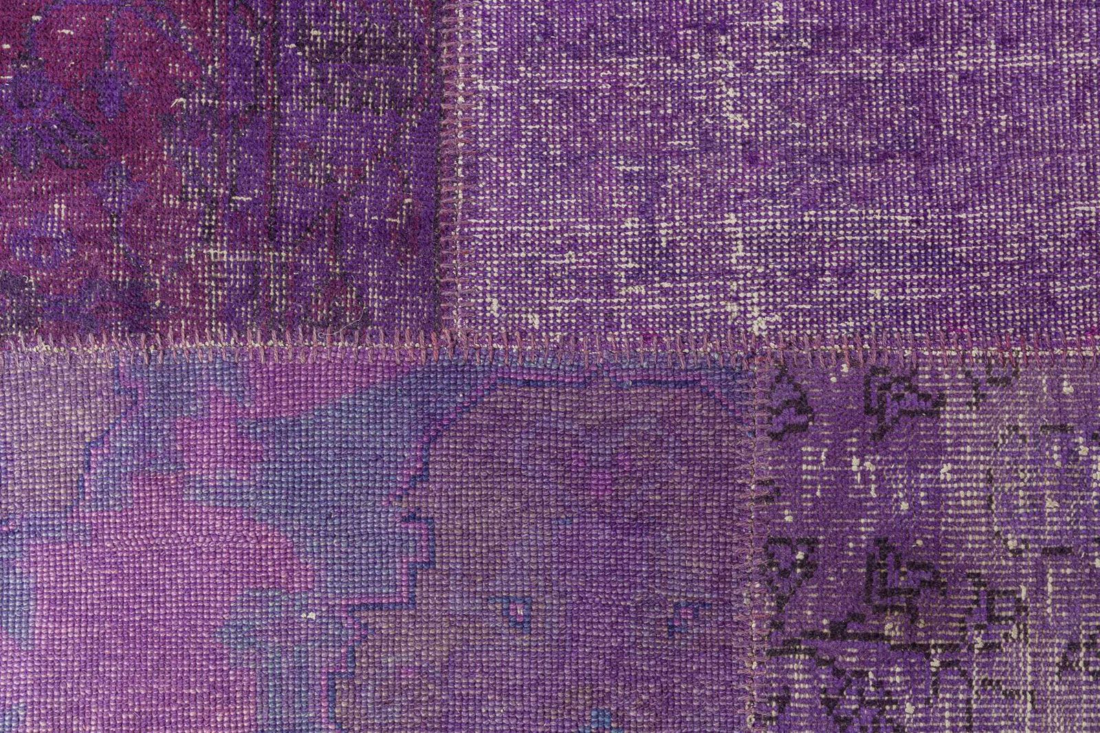 Flou Ковер Ковер Patchwork Purple от Subasi от Flou — в интерьере