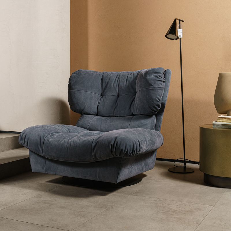 Baxter Кресло Milano Kashmir Saphir от Baxter — в интерьере