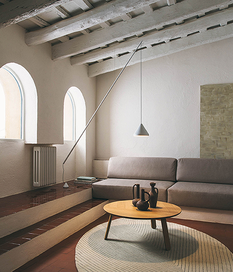 Vibia Подвесной торшер North 5666 Black от Vibia — в интерьере