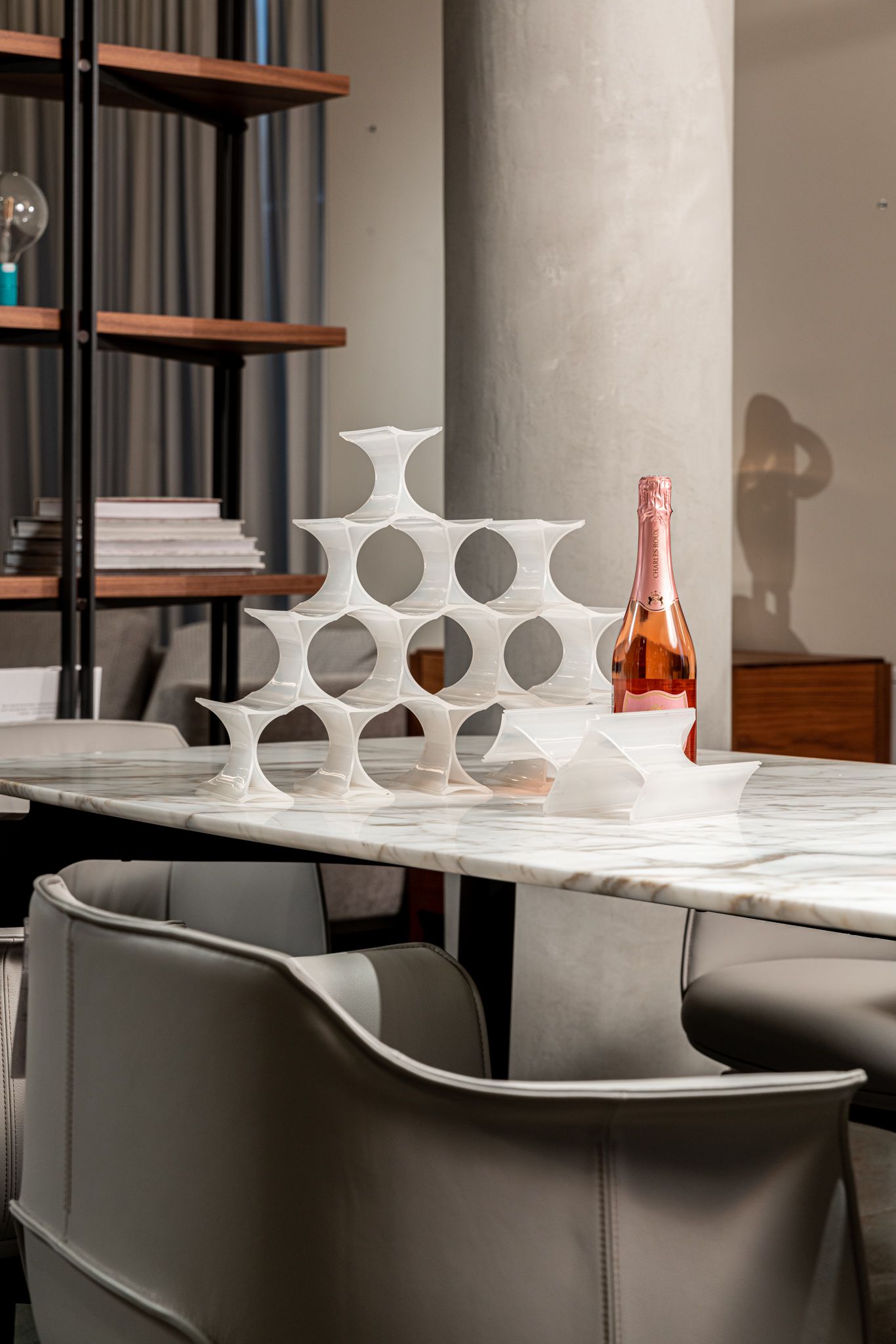 Kartell Бутылочница Infinity от Kartell — в интерьере