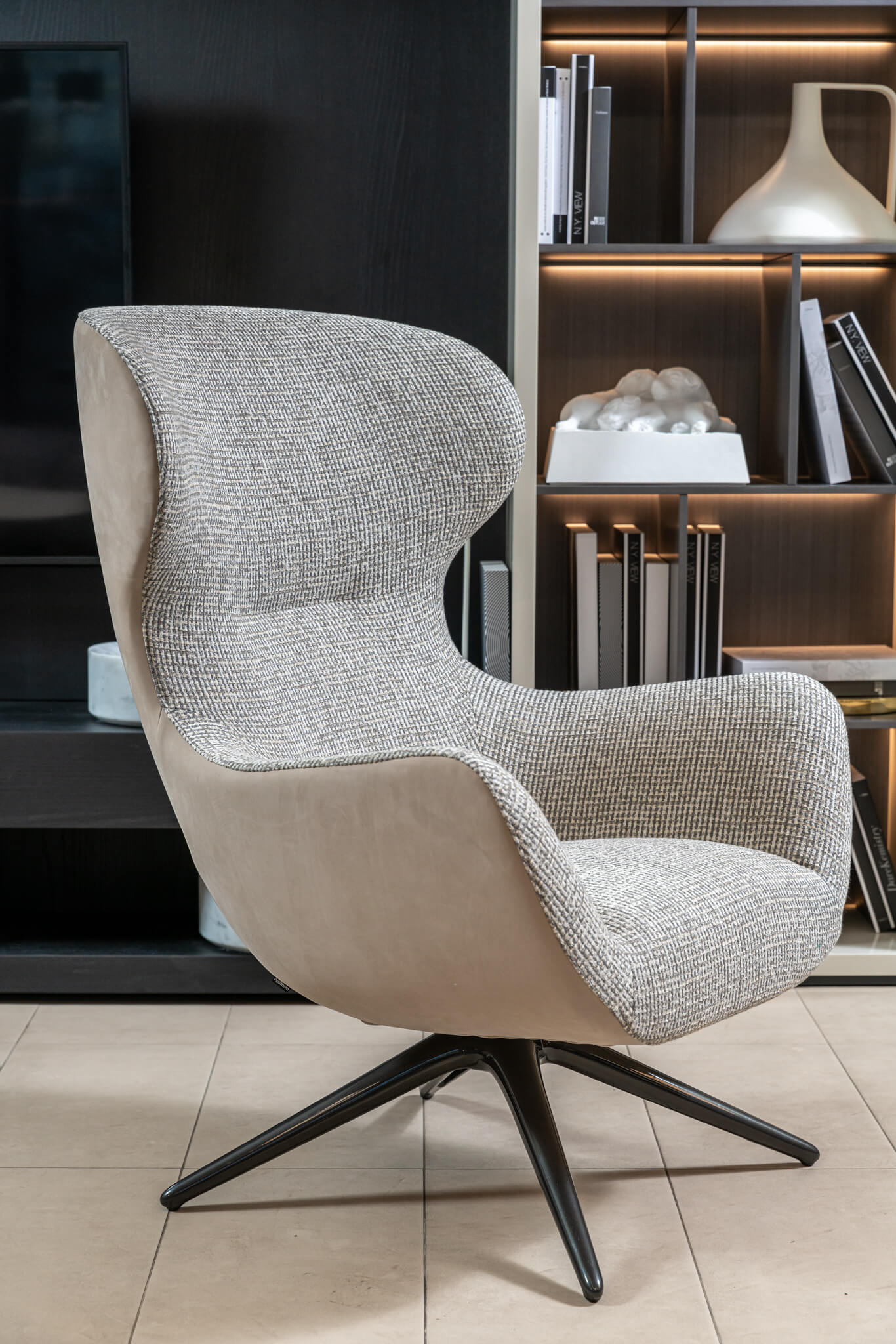 Poliform Кресло Mad Joker swivel от Poliform — в интерьере