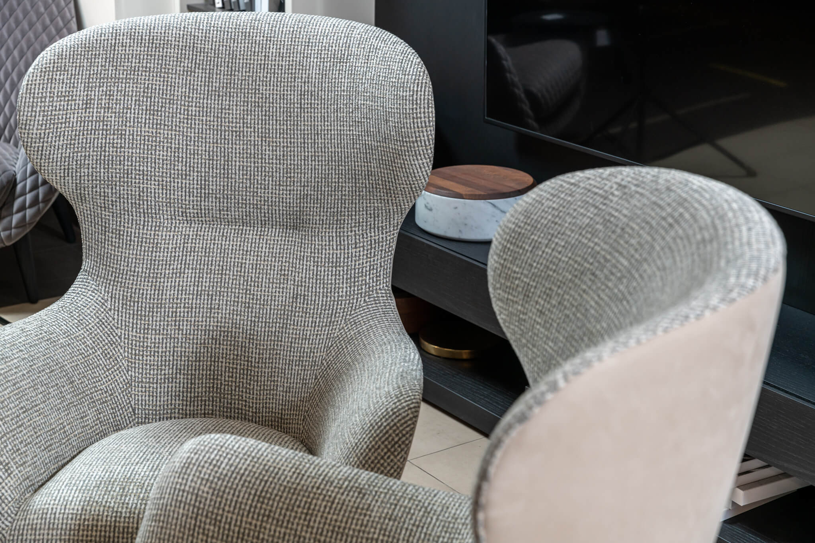 Poliform Кресло Mad Joker swivel от Poliform — в интерьере