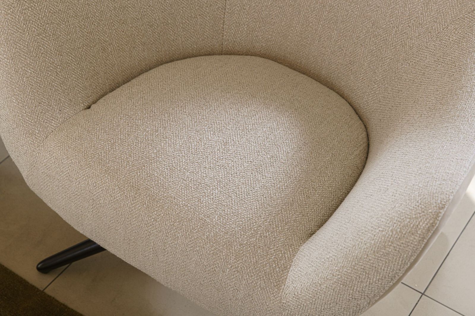 Poliform Кресло Mad Joker swivel от Poliform — в интерьере