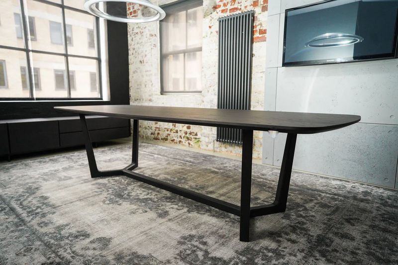 Poliform Стол Concorde Black Elm от Poliform — в интерьере