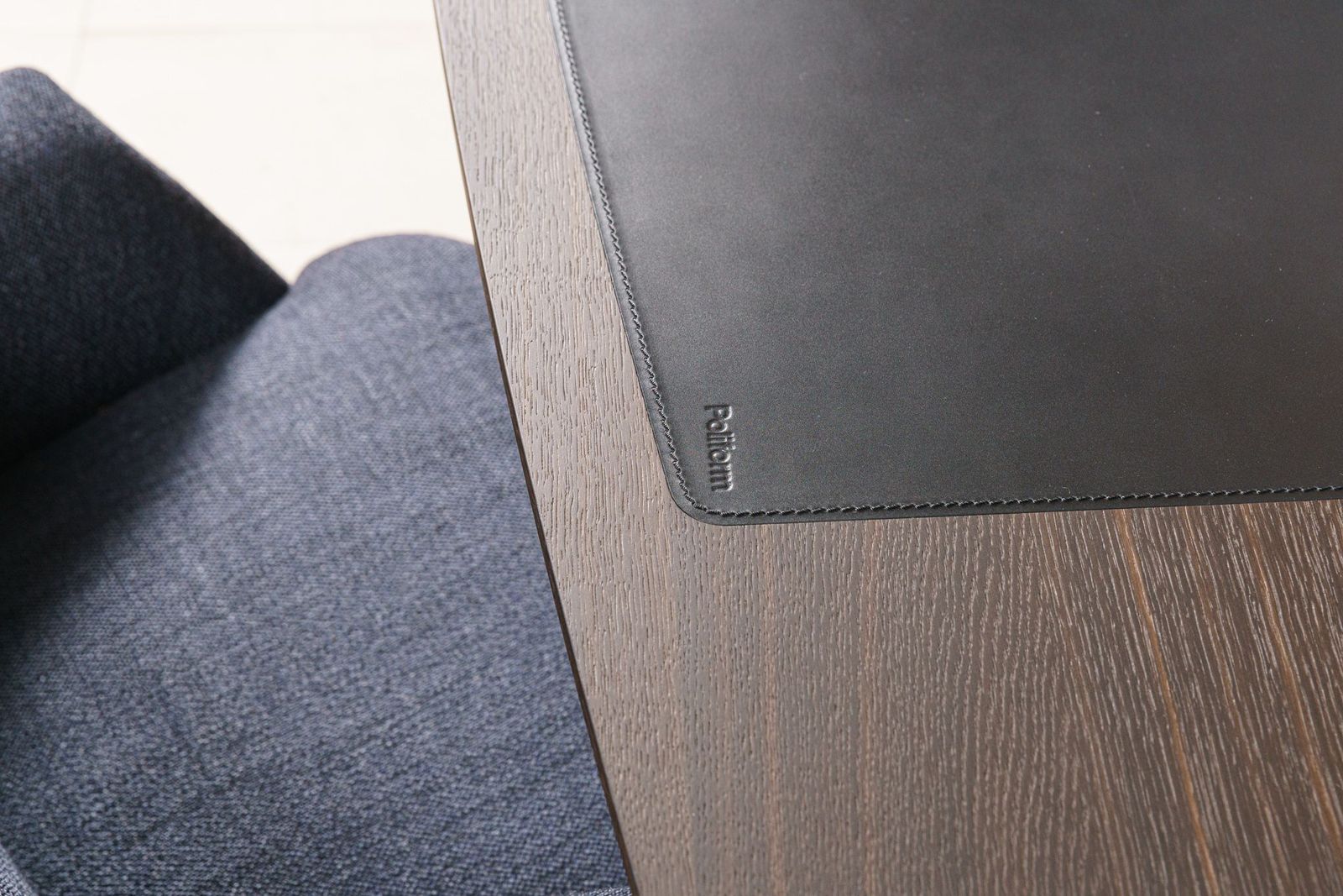 Poliform Письменный стол Concorde Oak Spessart от Poliform — в интерьере
