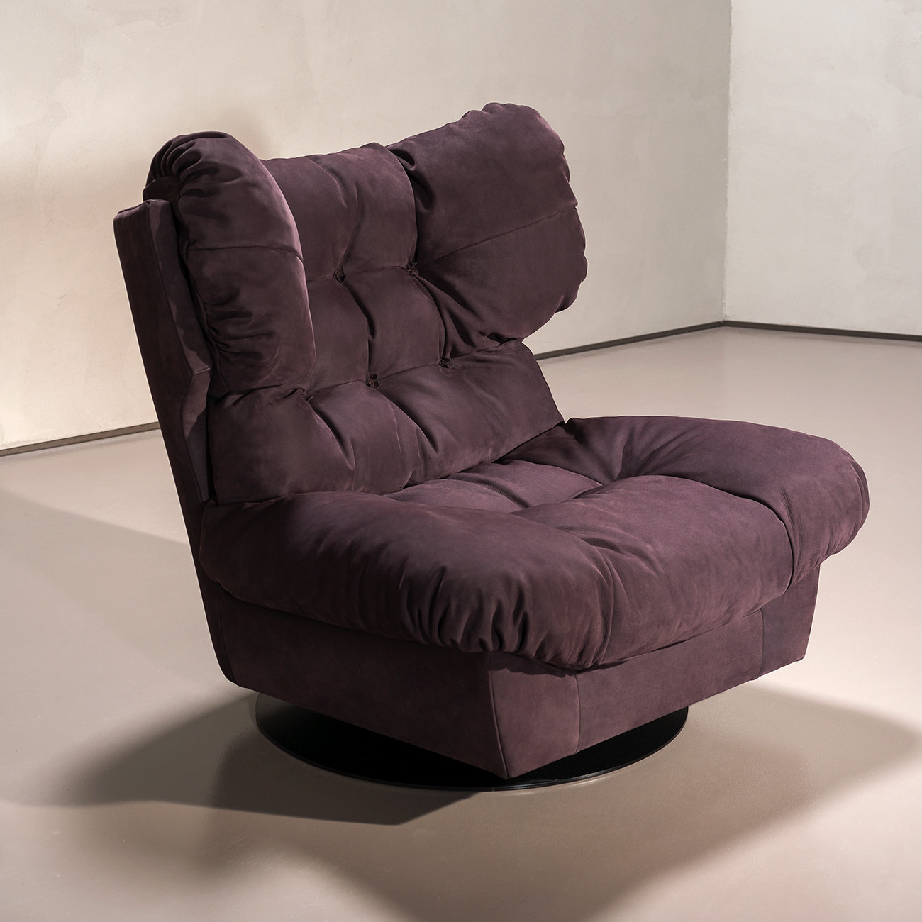 Baxter Кресло Milano Kashmir Prune от Baxter — в интерьере