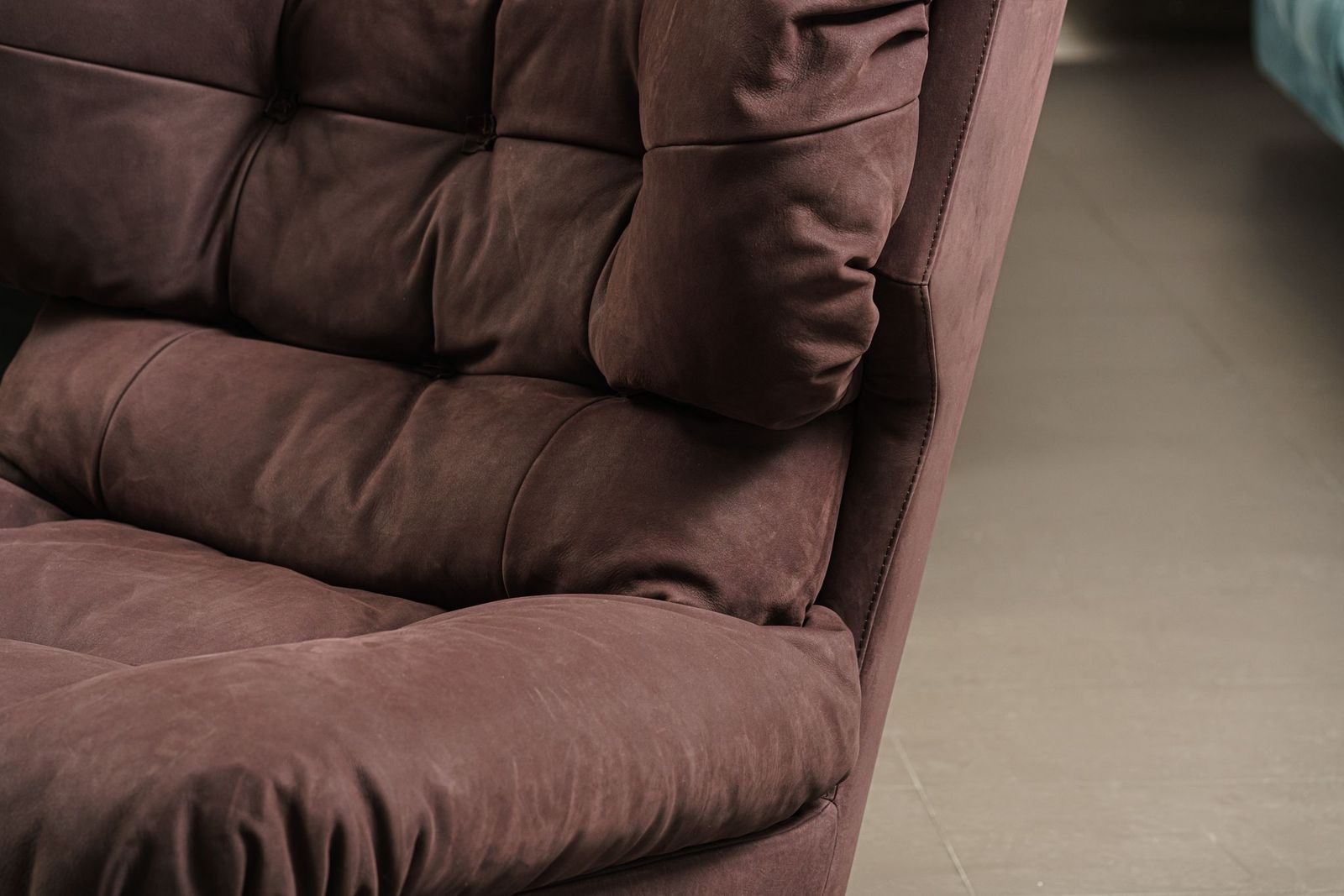 Baxter Кресло Milano Kashmir Prune от Baxter — в интерьере