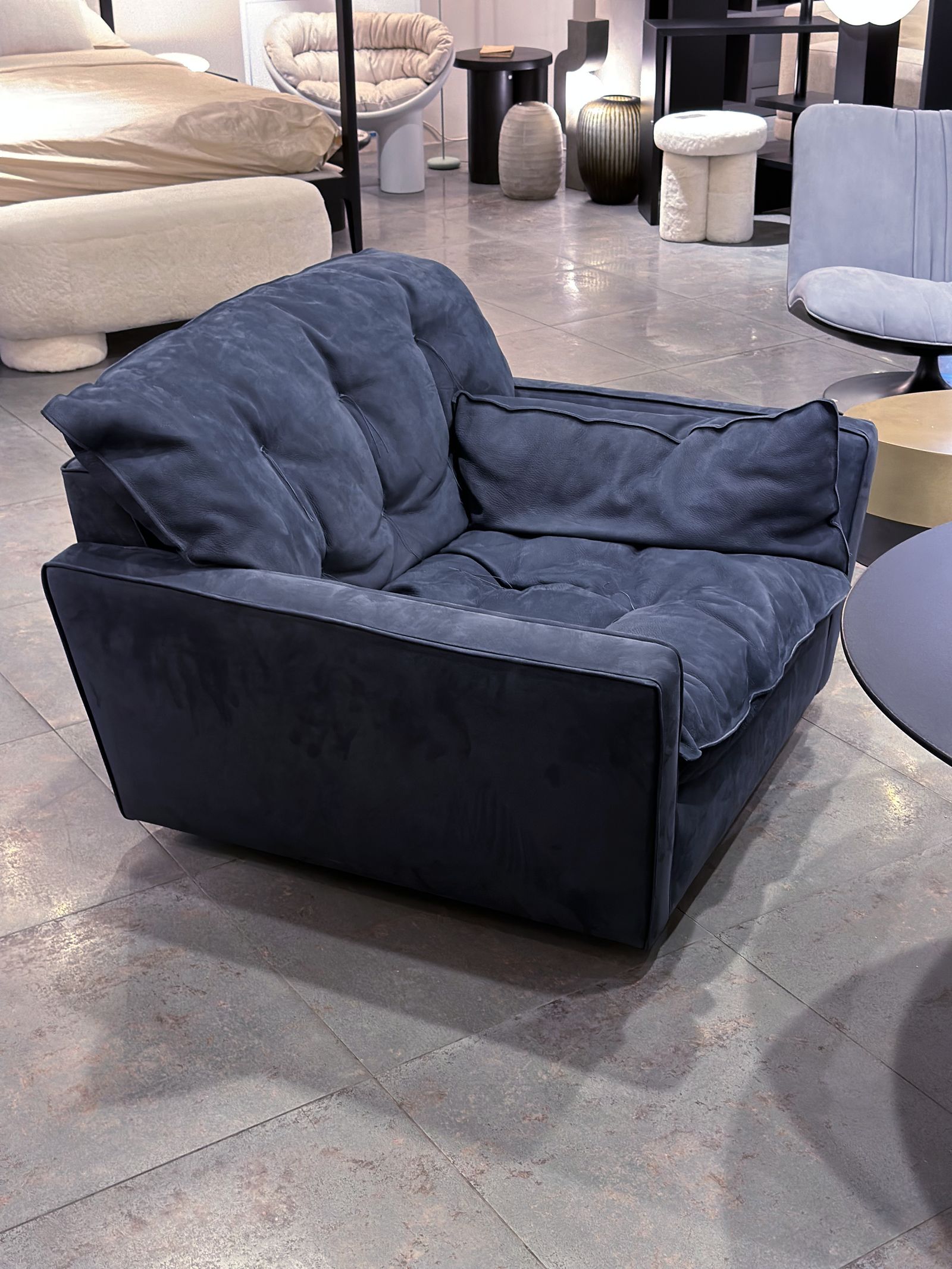 Baxter Кресло Sorrento Nabuck Night от Baxter — в интерьере