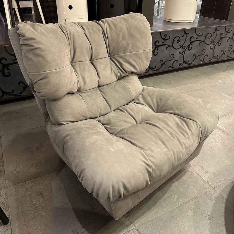 Baxter Кресло Milano Kashmir Mousse от Baxter — в интерьере