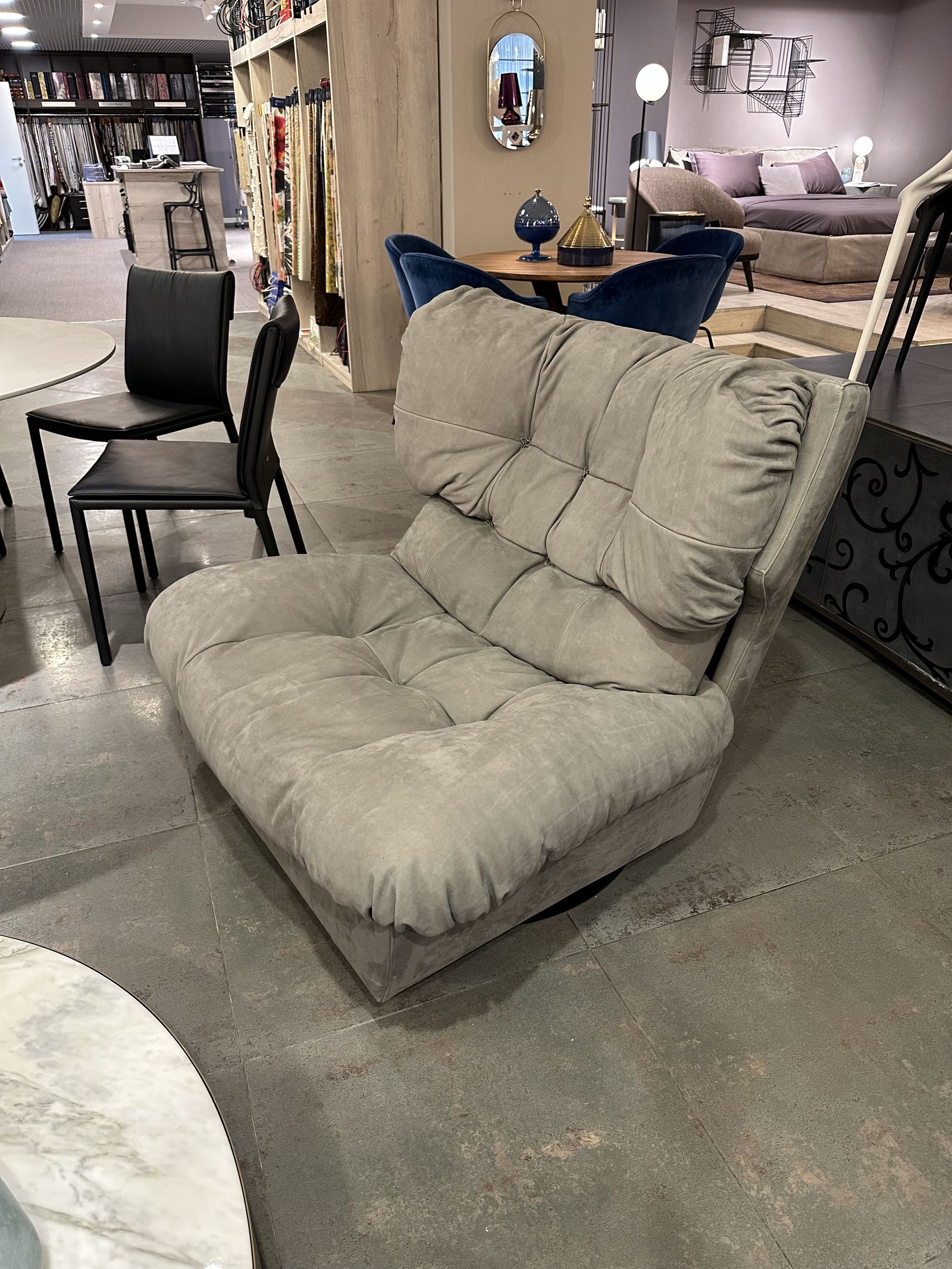 Baxter Кресло Milano Kashmir Mousse от Baxter — в интерьере