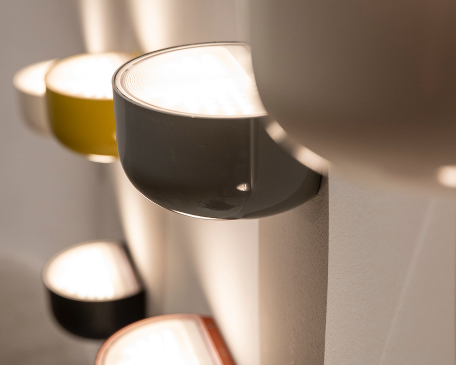Flos Бра Bellhop от Flos — в интерьере