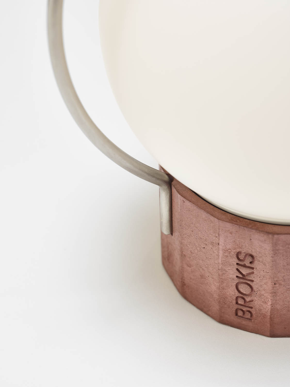 Brokis Настольная лампа Sfera Portable PC1271 /PC1273 от Brokis — в интерьере
