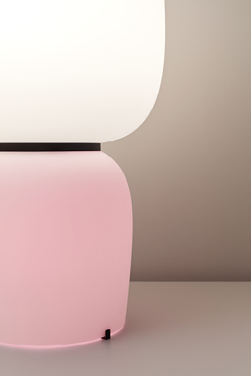 Vibia Настольная лампа Ghost от Vibia — в интерьере