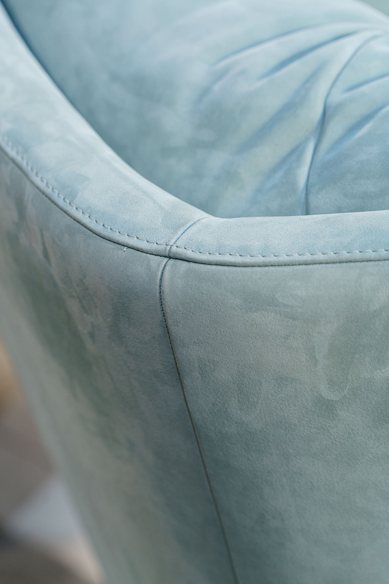 Baxter Кресло Milano Kashmir Turquoise от Baxter — в интерьере
