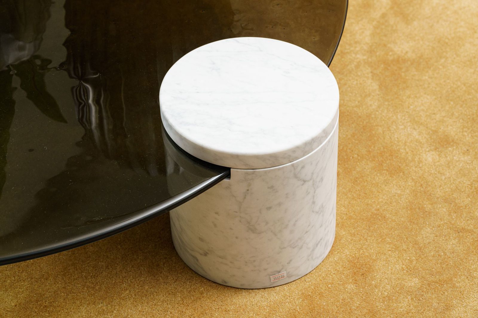 Baxter Журнальный столик Verre Bianco Giola marble от Baxter — в интерьере