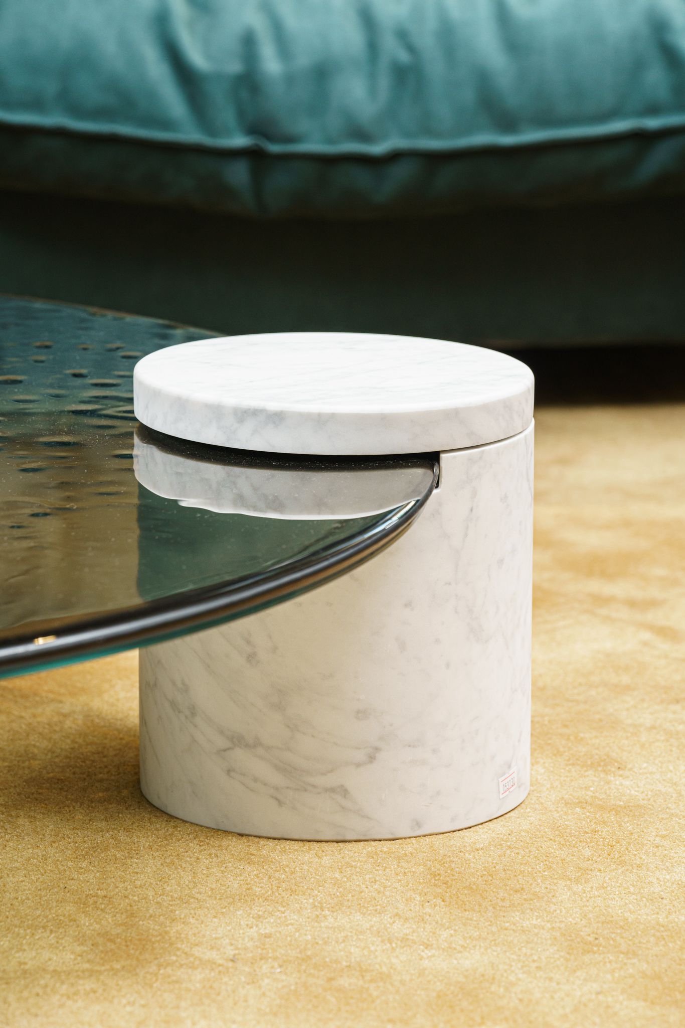 Baxter Журнальный столик Verre Bianco Giola marble от Baxter — в интерьере