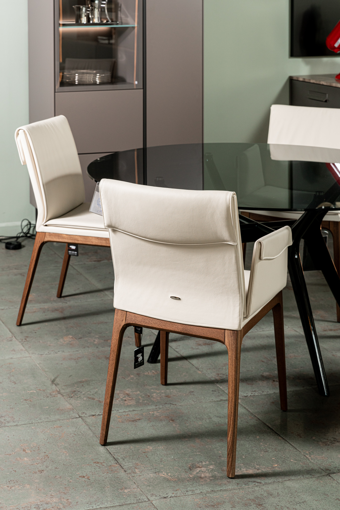 Cattelan Italia Стул Sofia A Noce Canaletto and Oyster от Cattelan Italia — в интерьере