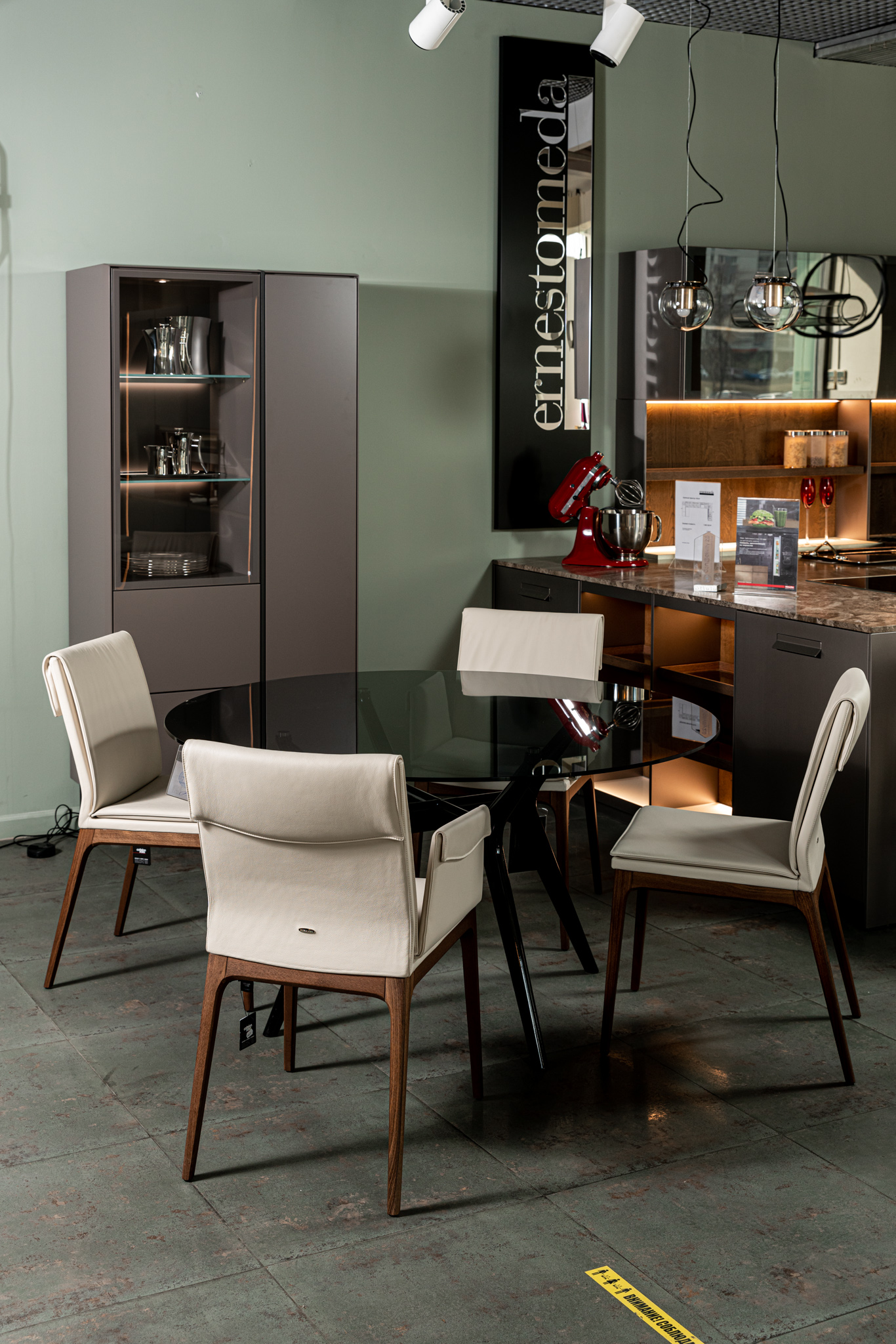 Cattelan Italia Стул Sofia A Noce Canaletto and Oyster от Cattelan Italia — в интерьере