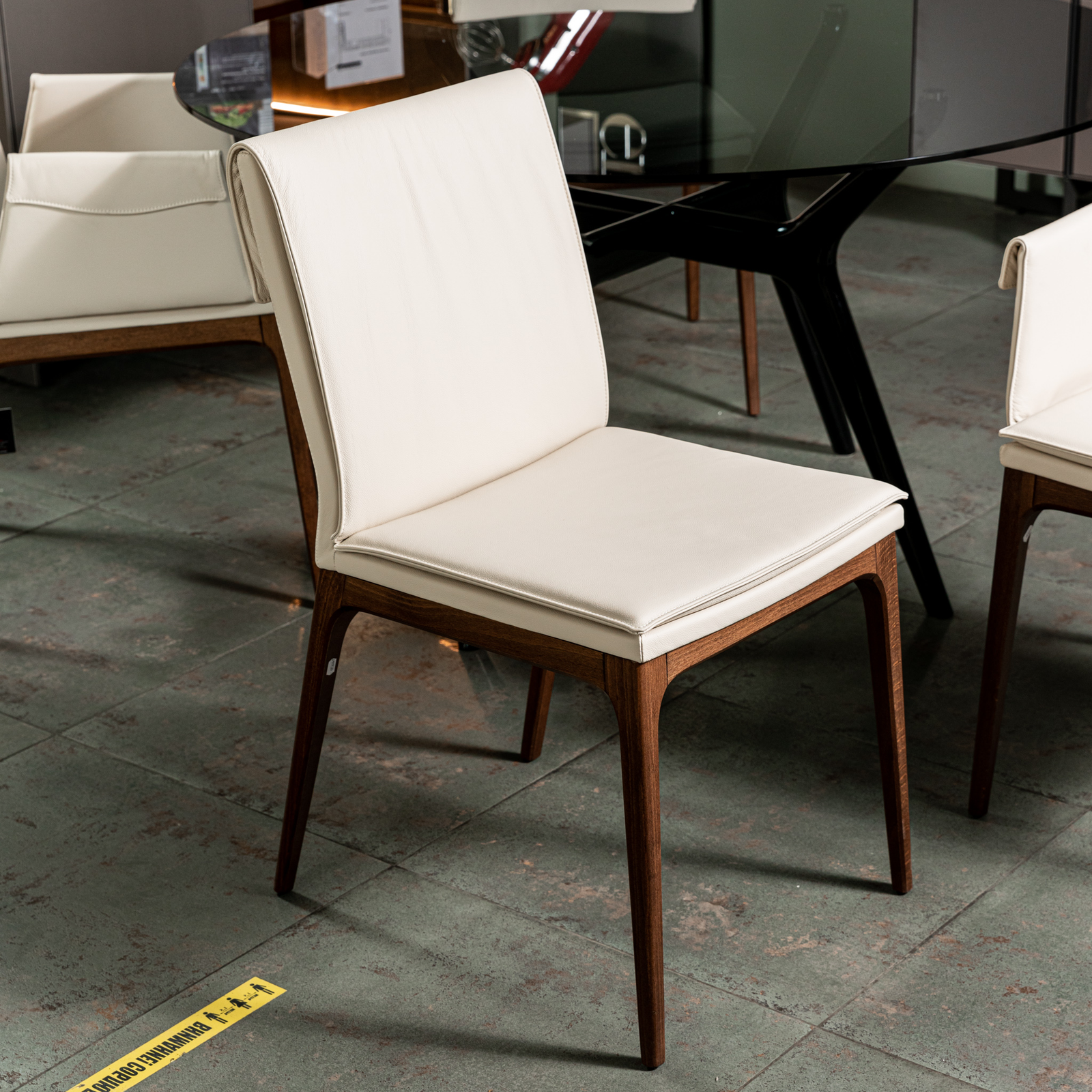 Cattelan Italia Стул Sofia A Noce Canaletto and Oyster от Cattelan Italia — в интерьере
