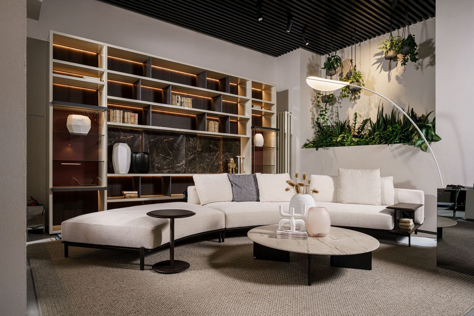 Poliform Стеллаж Wall System от Poliform — в интерьере