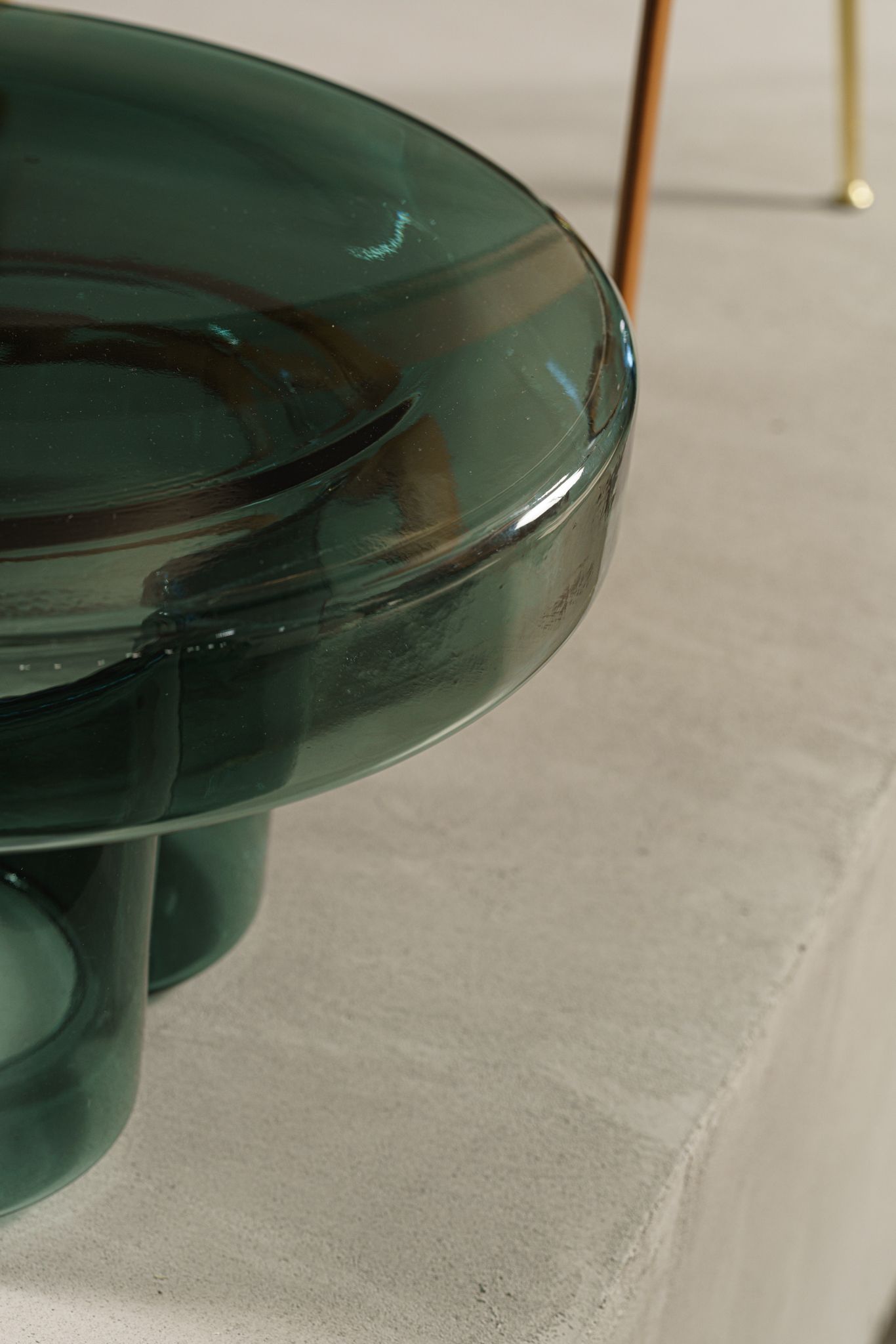 Miniforms Журнальный столик Soda Petrol Green d55 от Miniforms — в интерьере