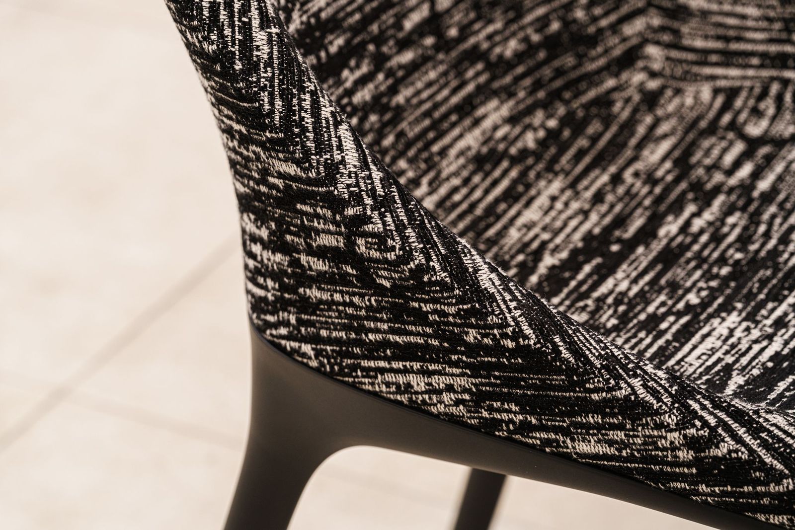 Kartell Стул Eleganza Ela от Kartell — в интерьере